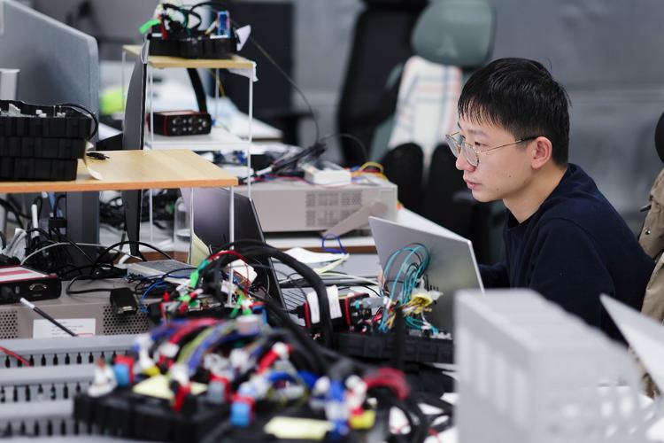 提档中国速度 大众汽车集团总部外首个全流程研发测试落子肖延科技